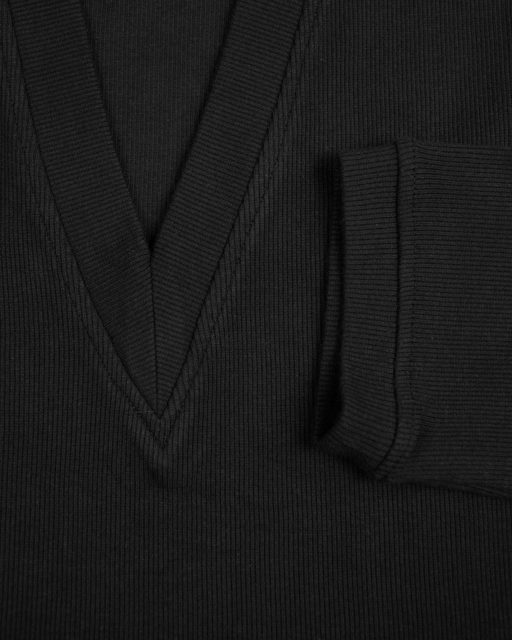 Extra Low V-Neck Sweater in Black